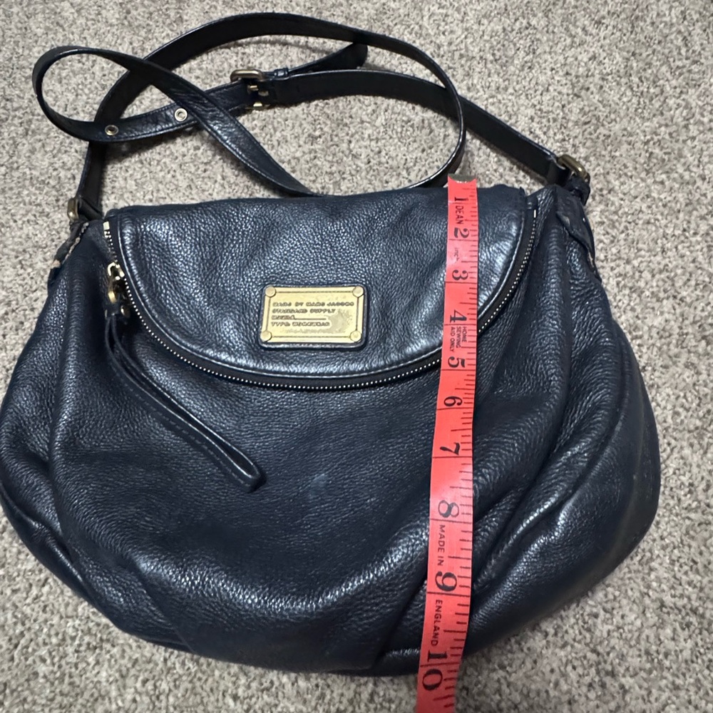 Marc by Marc Jacobs Classic Q Natasha black pebbled leather crossbody bag - Picture 4 of 12